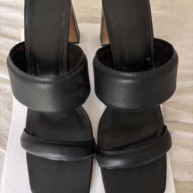H&M High-Heel-Mules neu T42