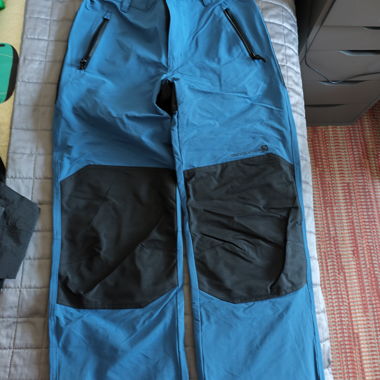 Pantalon randonnée taille 164