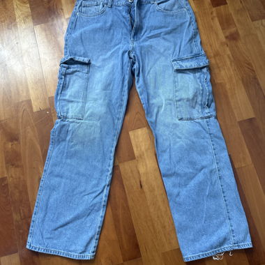 Cargo Jeans mit Taschen