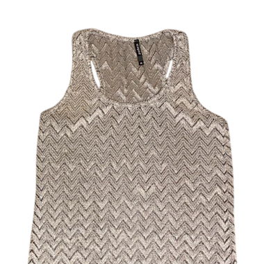 silver tanktop