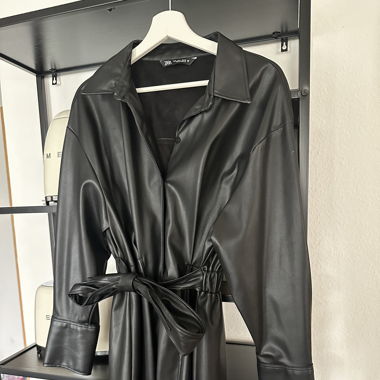 ZARA Kunstleder-Kleid / Mantel