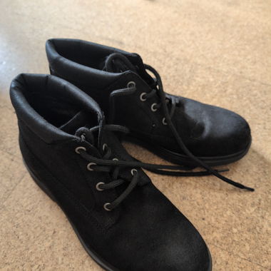 Bottes à lacets noires
