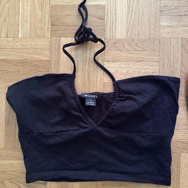 Top corto Monki nero