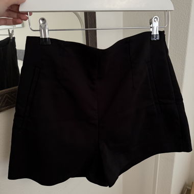 Shorts neri Zara Taglia S