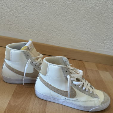 Nike Schuhe Gr. 41