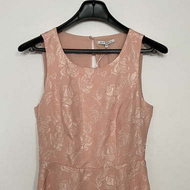 Neues kurzes Jacquard-Kleid