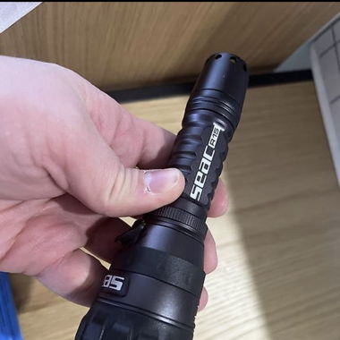 Lampe Torche étanche à LED SEAC R15 Plongée 