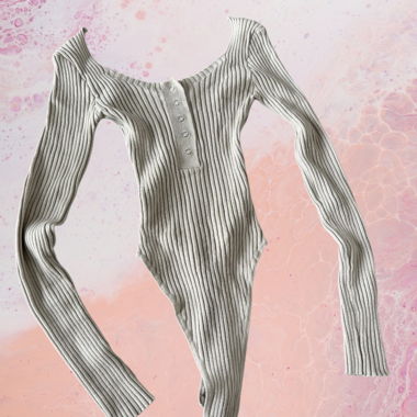 Body grigio a coste a maniche lunghe