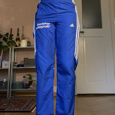 Blaue Adidas Sporthose