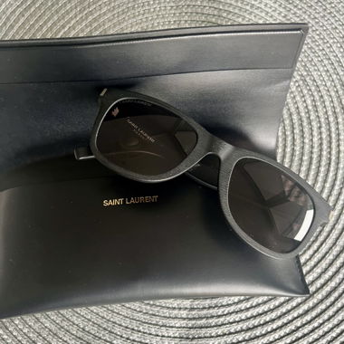 Occhiali da sole Yves Saint Laurent