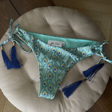 Bas de bikini à motif de paon