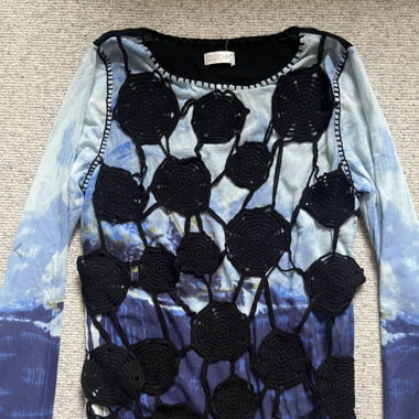 Long sleeve top