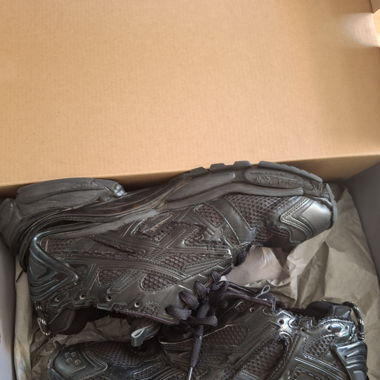 Balenciaga Runner black