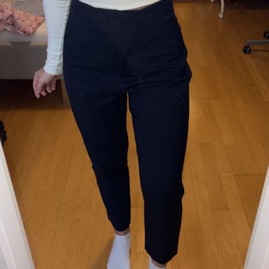 Pantaloni in tessuto blu scuro - ZARA