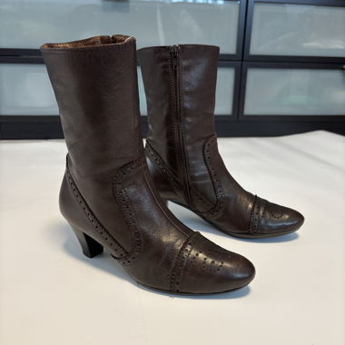 Braune Stiefel