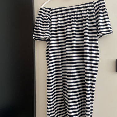 Abito a righe stile marinaio