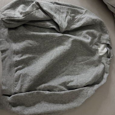 Grey sweatshirt