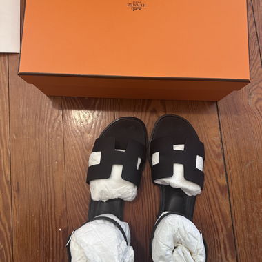 Hermès Santorini sandals black size 38