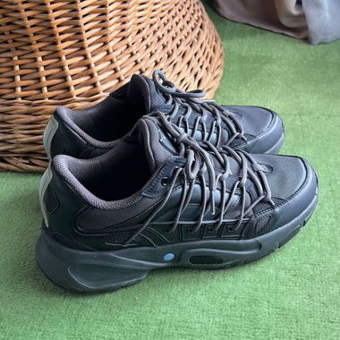 MCQ BLACK ARATANA SNEAKERS