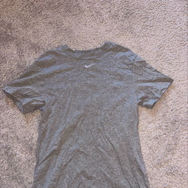 NIKE OVERSIZED T-SHIRT, GREY