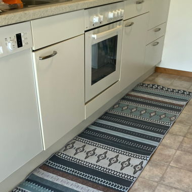 CARPET - kitchen