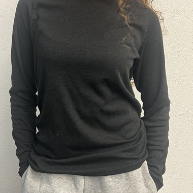 Schwarzes Thermoshirt