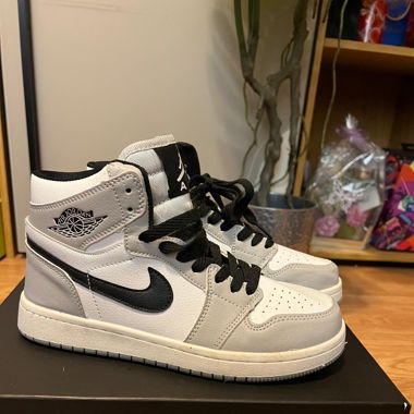 Nike gray Sneakers Replica