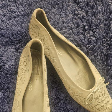 Ballerina mit Schleife, feinstes Leder