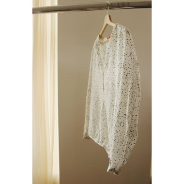 Bluse mit kleinen Sternen