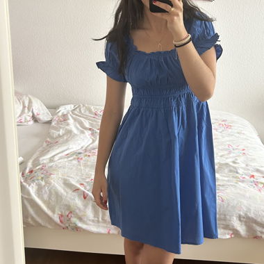 blaues Sommerkleid