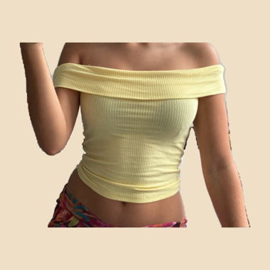 Haut décolleté Bardot chic