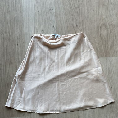 Chiquelle Gonna in satin beige S