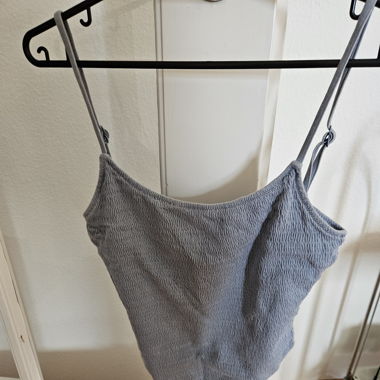 Hellblauer Body