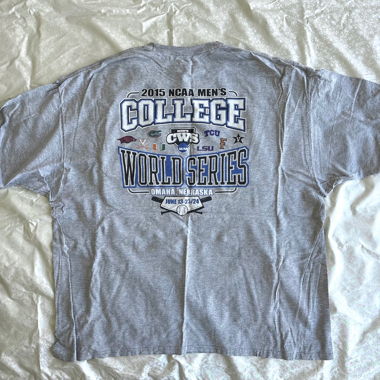 Baggy 2015 College World Series Tee ohne Nähte