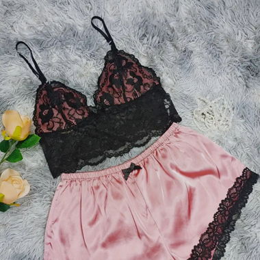 PYJAMA EN DENTELLE 