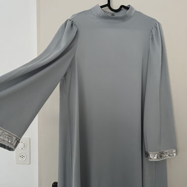 Robe maxi bleue bébé ornée