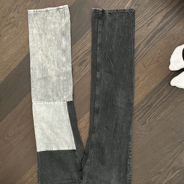 Grau/Schwarz Jeans