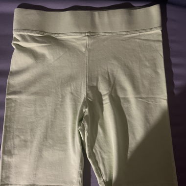 Short vert/jaune pastel