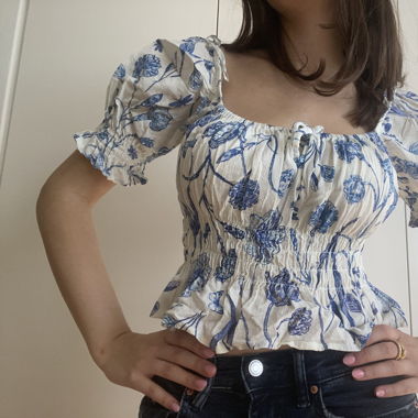 Bluse- weiss, Blumen