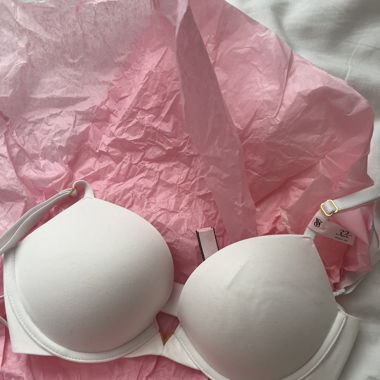 Victoria‘s secret push up BH