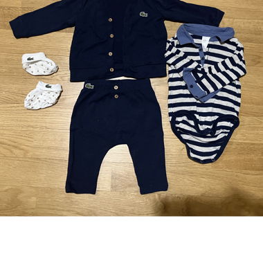 Ensemble Lacoste pour bébé 3 - 6 mois