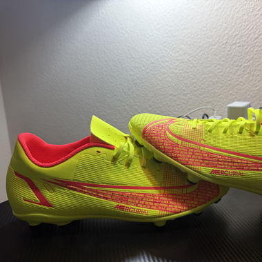 Crampon Nike taille 45.5