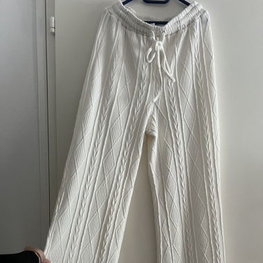 Weisse Stoffhose