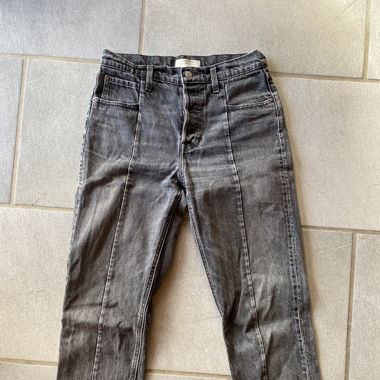 Jeans Levi's Altered W28
