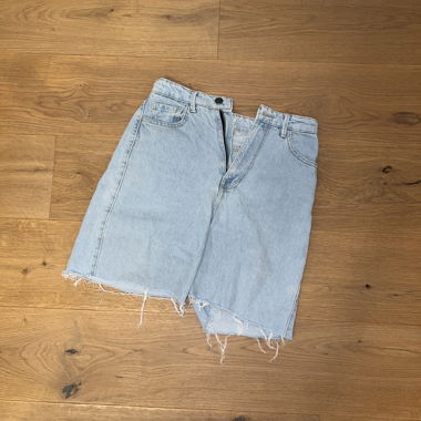 Shorts in jeans