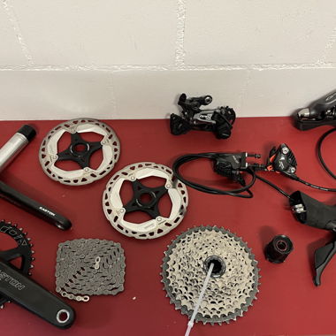 Gravel drivetrain complete (GRX, Easton crank)