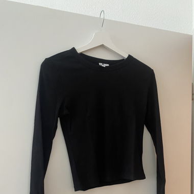 Long sleeve top