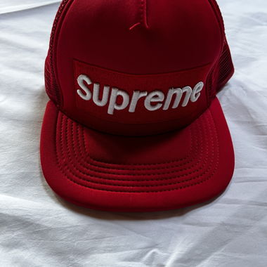 Supreme Mesh Cap red