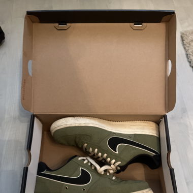Nike Air Force 1