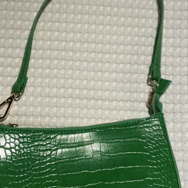 New Yorker: hand bag 